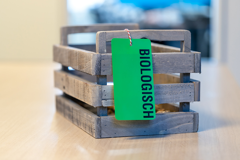 PEM label - 64 x 118 x 0,2mm - Rood